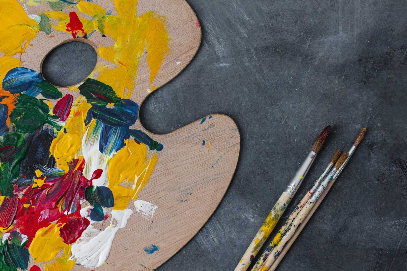 artist props collection table (1)