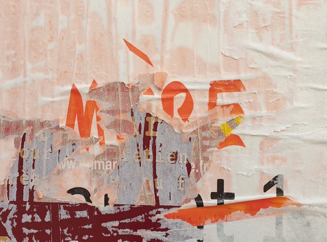 Vyvan Le Nude Deconstructing the Style: Signature Techniques and Themes